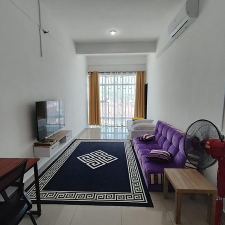 Homestay Studio Apartment Bentara Suite, Kompleks Mutiara Gua Musang Exterior foto