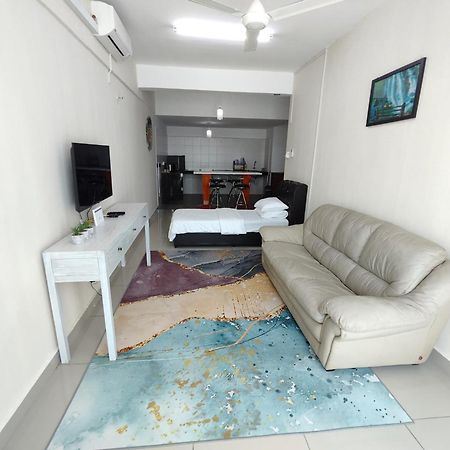 Homestay Studio Apartment Bentara Suite, Kompleks Mutiara Gua Musang Exterior foto