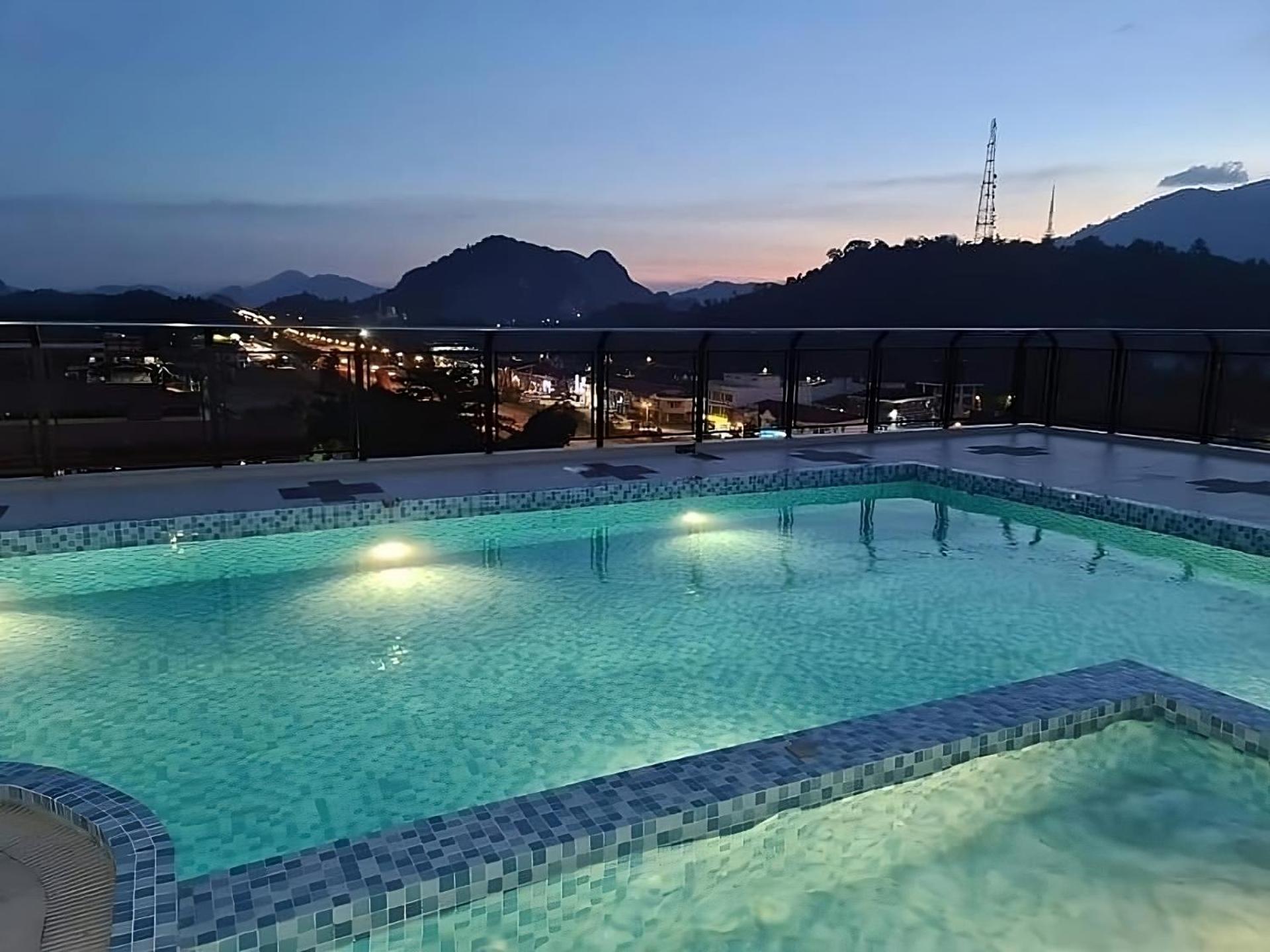 Homestay Studio Apartment Bentara Suite, Kompleks Mutiara Gua Musang Exterior foto